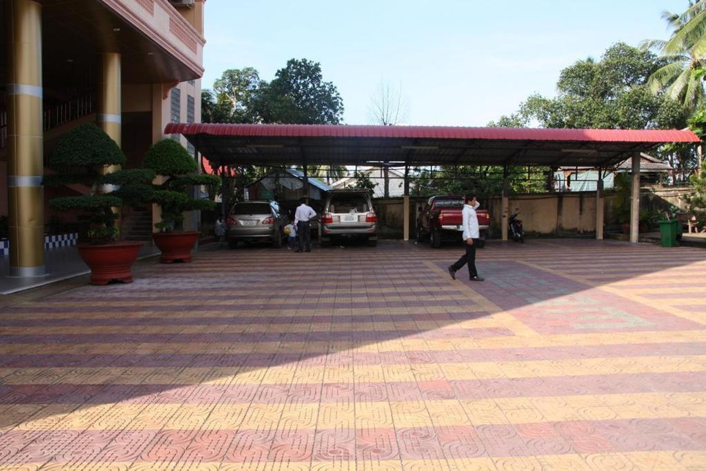 Chhne Chulsa Hotel Sihanoukville Esterno foto